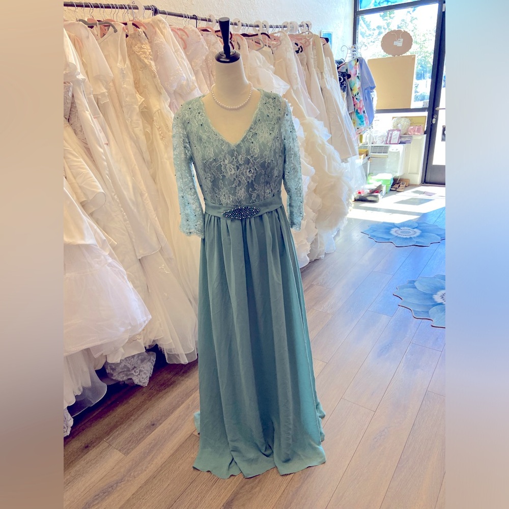 NWT Make you pretty more Party Dress